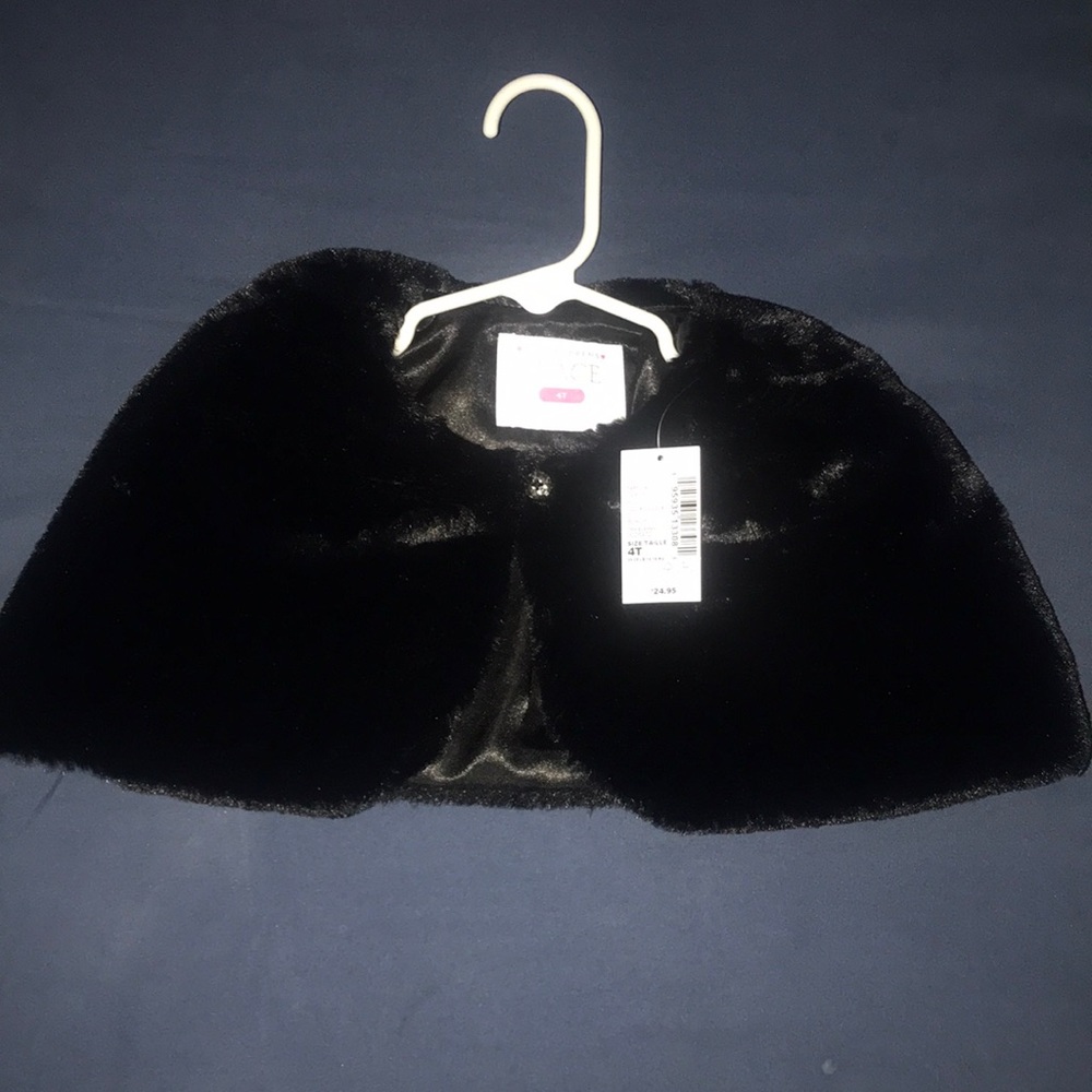 Childrens Place Faux Fur Shawl 4t